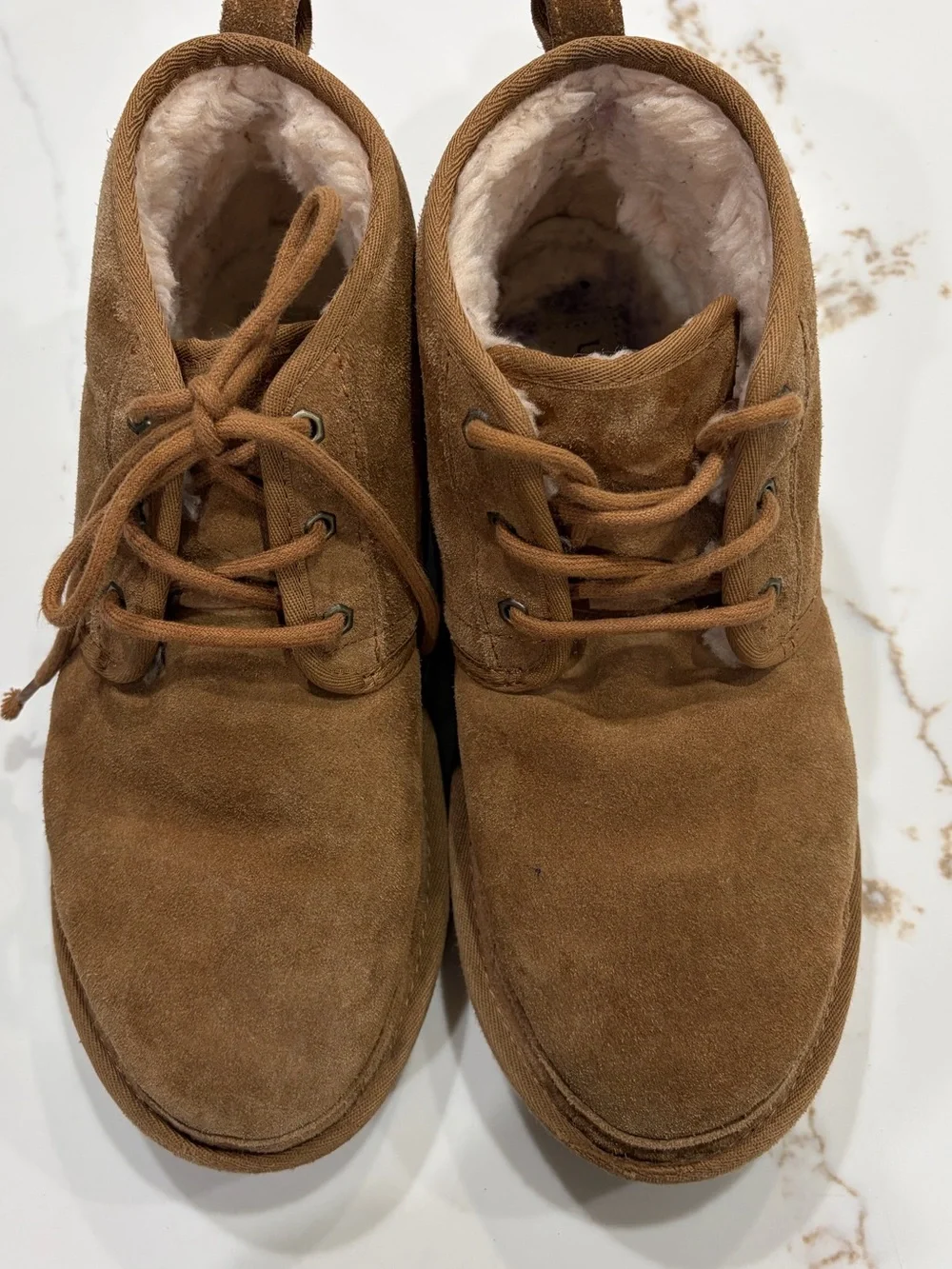 UGG Men's Neumel Tan Suede Chukka Boot, size 10